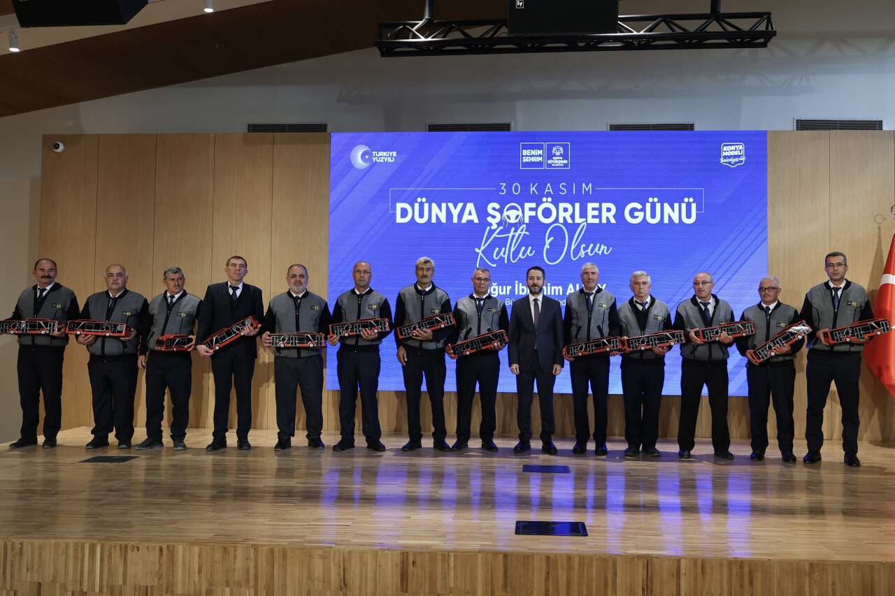 Konya’yı taşıyan örnek otobüs şoförlerinin emeği taçlandırıldı 6